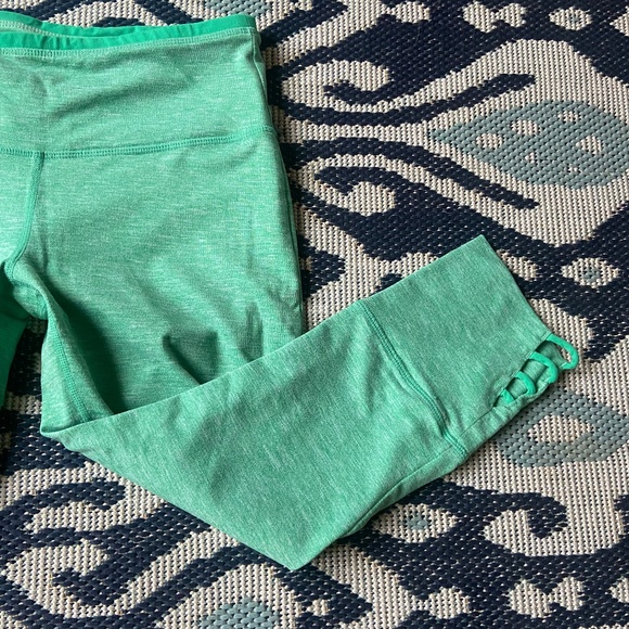 Prana Tori Capri Yoga Leggings - Picture 3 of 7